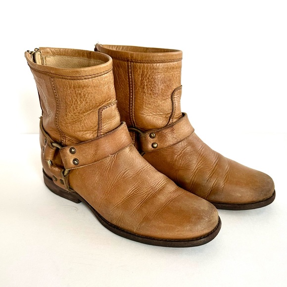 FRYE PHILIP HARNESS DISTRESSED SHORT BOOTIES IN RARE CAMEL TAN #76870. Sz 5.5 - Picture 5 of 16